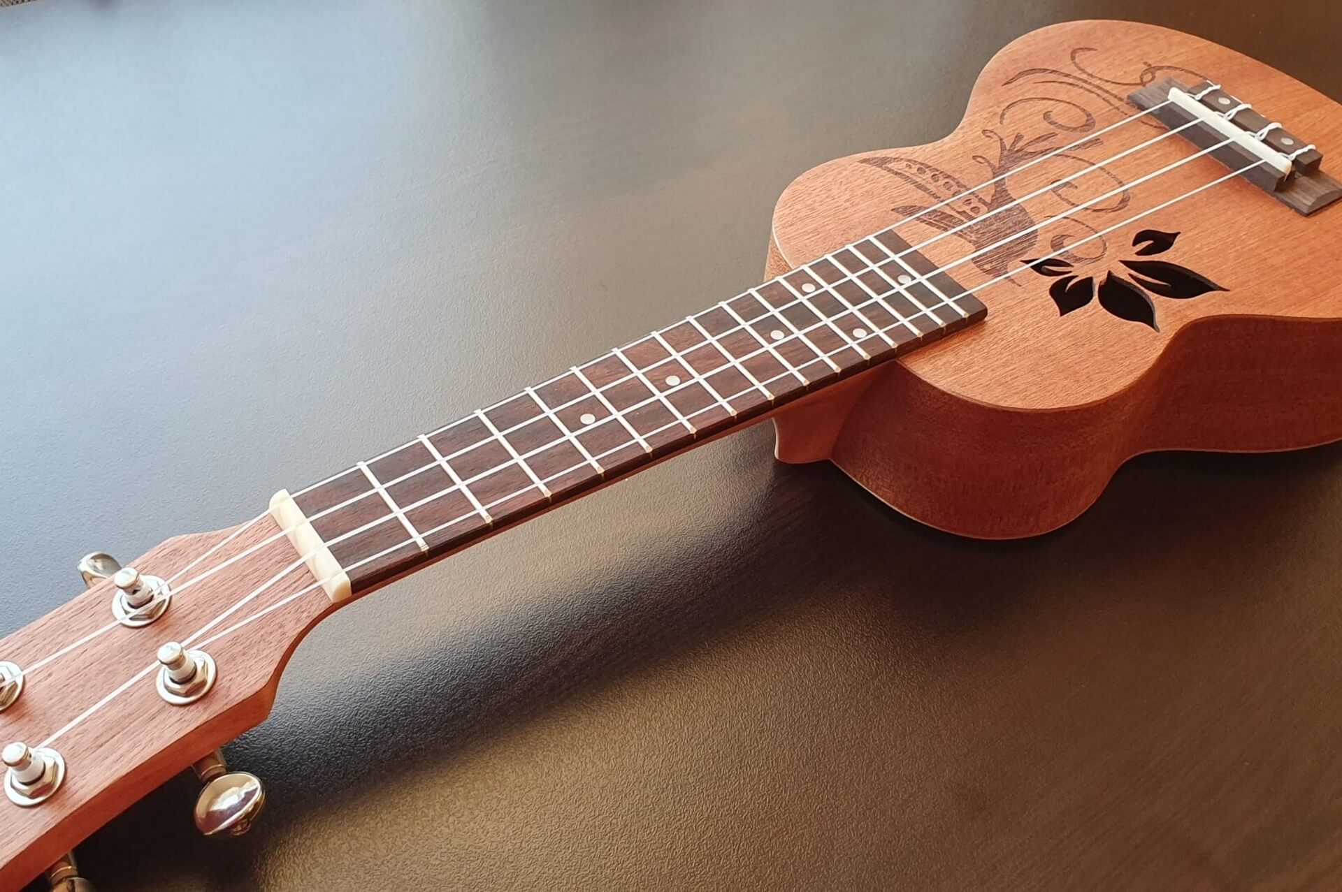 Bird Ukulele